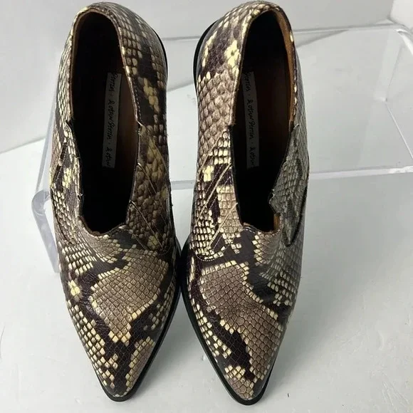 & Other Stories Snakeskin Pointed Toe Ankle Chelsea Bootie Stacked Heel Size 7 - Picture 9 of 13